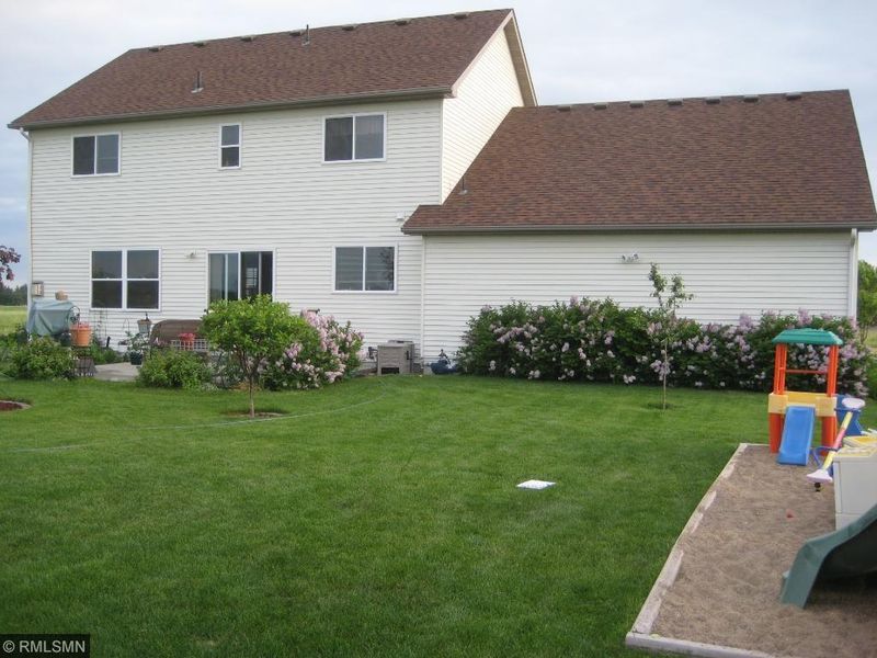 5716 Glenview Ln, Saint Cloud, MN 56303
