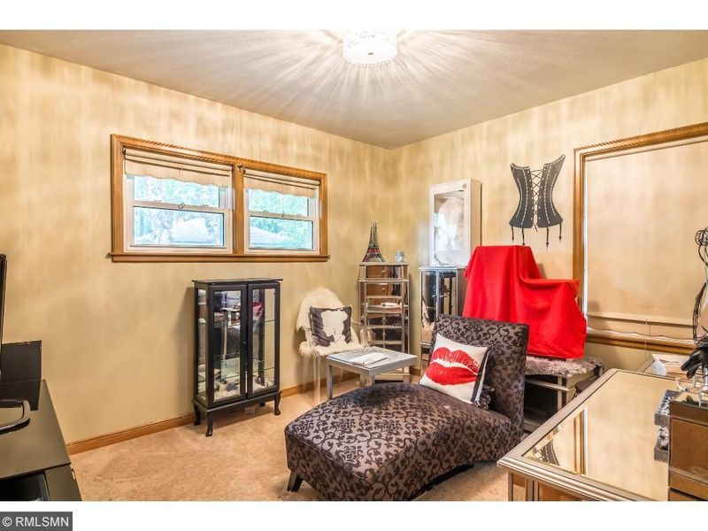 2061 Fremont Ave E, Saint Paul, MN 55119
