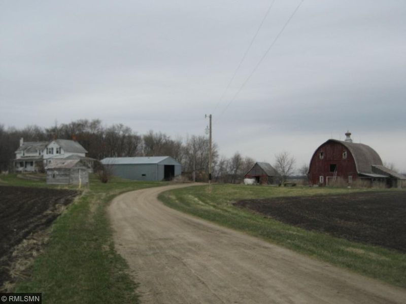 24558 335th Ave, Henderson, MN 56044