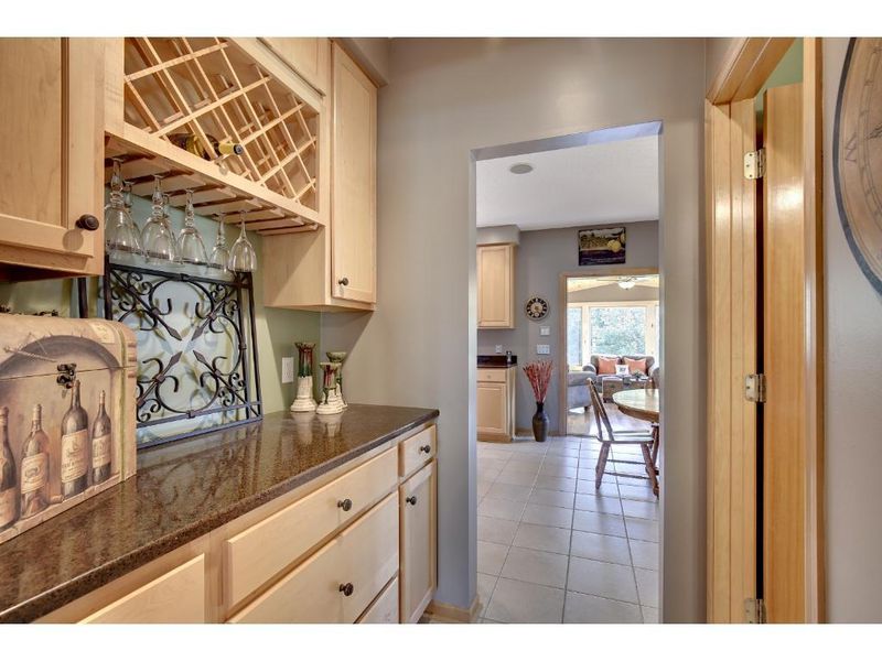 412 Ramsey Ave, Carver, MN 55315