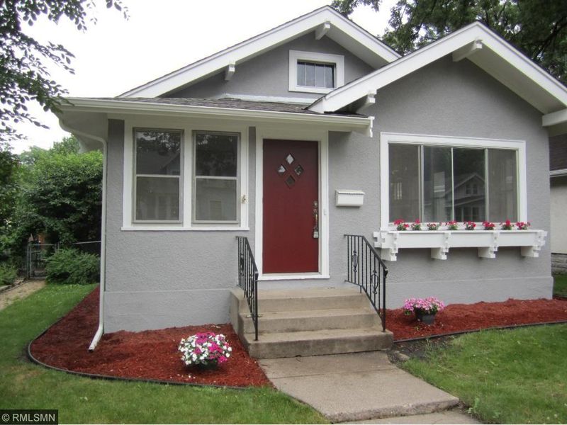 2929 42nd Ave S, Minneapolis, MN 55406