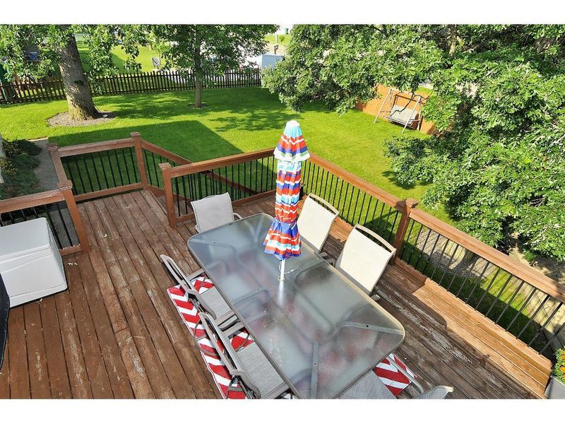 1911 Pheasant Run Dr NE, Owatonna, MN 55060