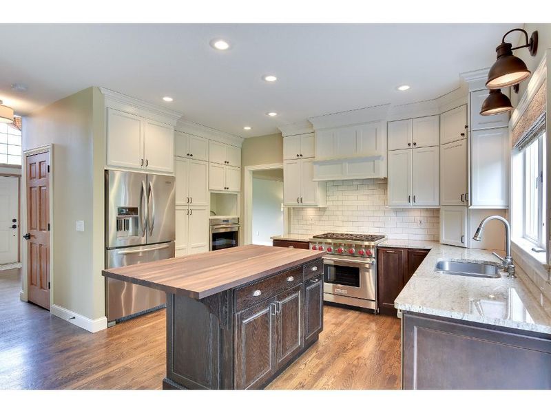 17617 George Moran Dr, Eden Prairie, MN 55347