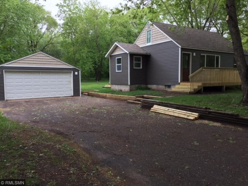 6857 Lakeview Dr, Lino Lakes, MN 55014