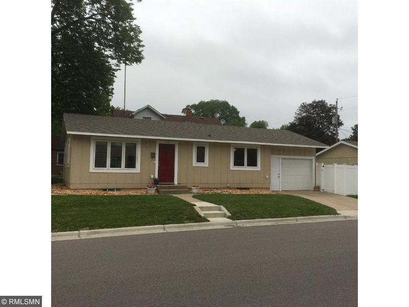 2019 1st St N, Saint Cloud, MN 56303