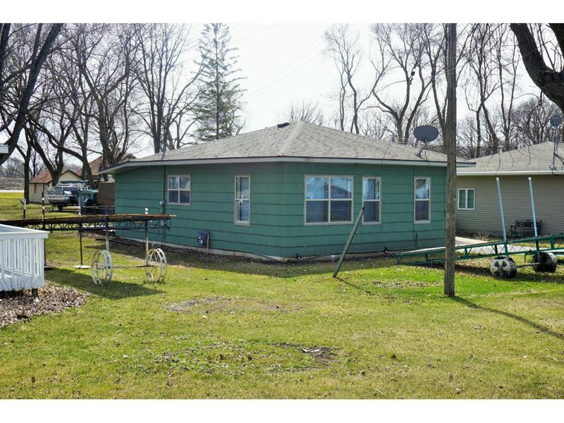 2010 Lake St E, Osakis, MN 56360