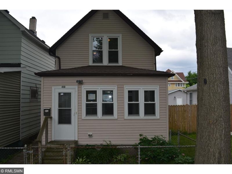 430 Charles Ave, Saint Paul, MN 55103