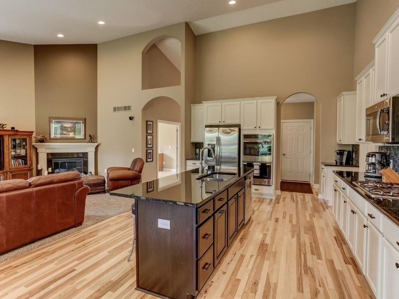 3356 Malcolm Ct, Prior Lake, MN 55372