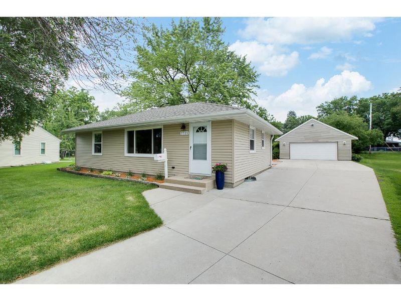 7721 Vincent Ave S, Richfield, MN 55423