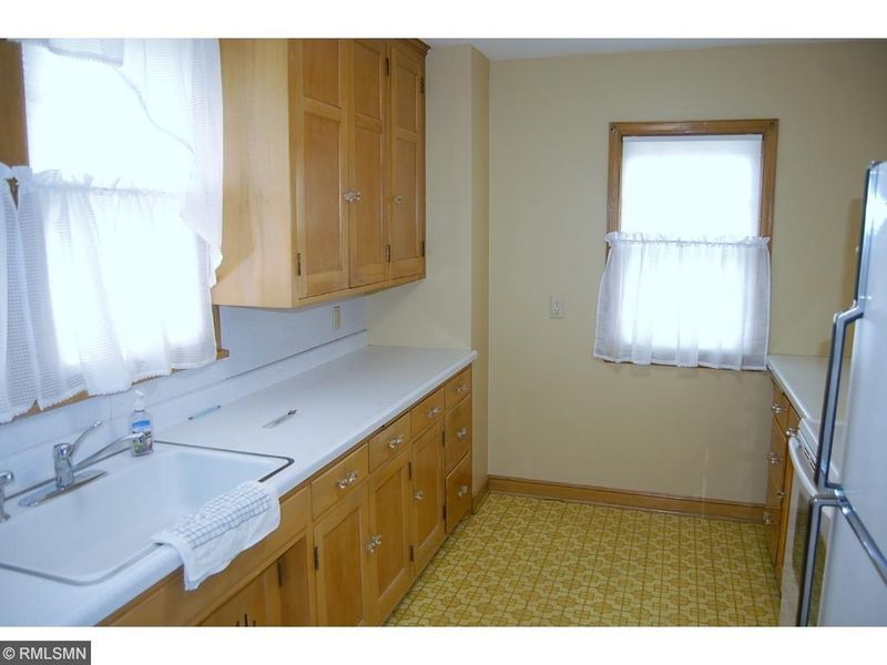 4428 Zenith Ave N, Robbinsdale, MN 55422