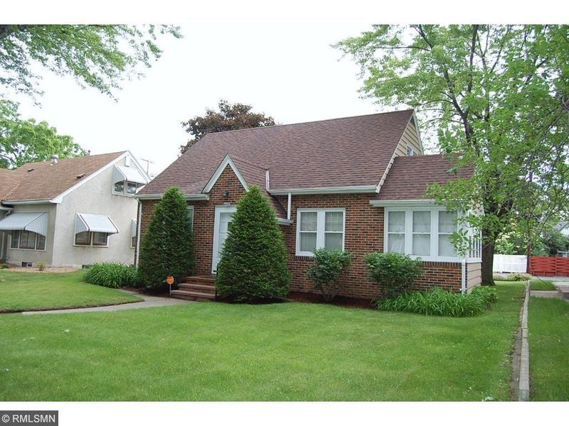 4428 Zenith Ave N, Robbinsdale, MN 55422