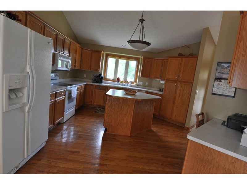 6206 Glen Cir, Lino Lakes, MN 55014