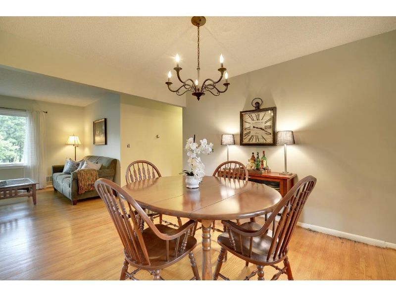 1312 E 94th St, Bloomington, MN 55425