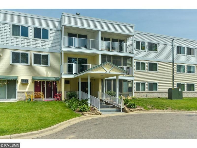 132 Demont Ave E #332, Little Canada, MN 55117