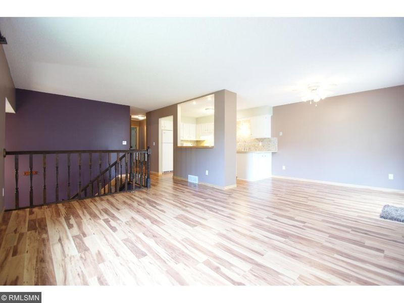3816 Laurel Ct, Eagan, MN 55122