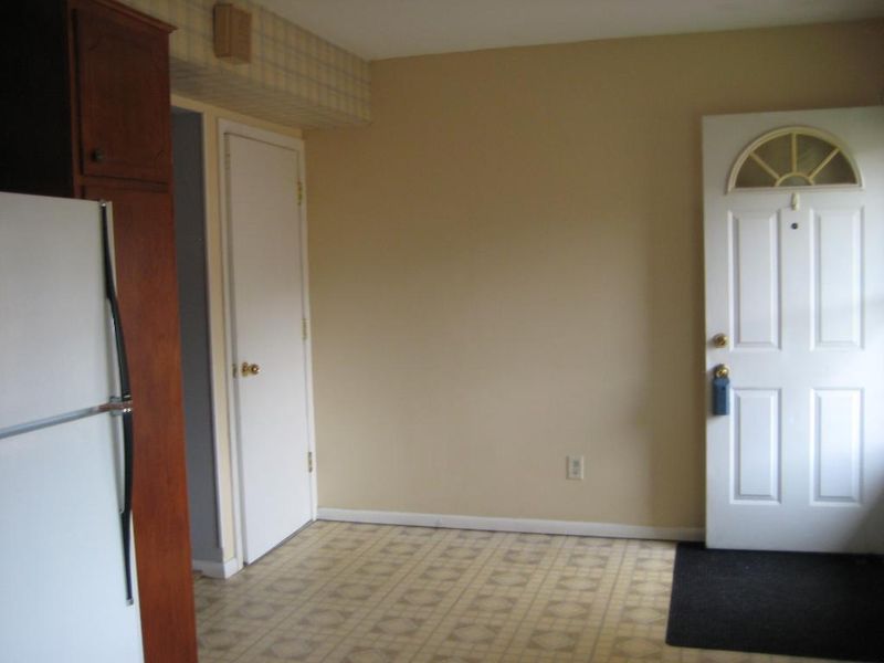9032 Old Cedar Ave S, Bloomington, MN 55425