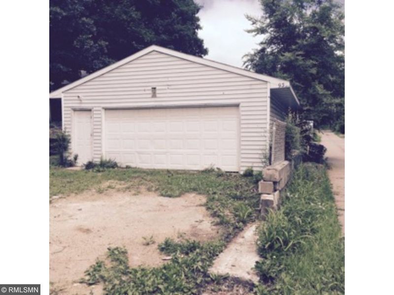 935 9th Ave S, South Saint Paul, MN 55075