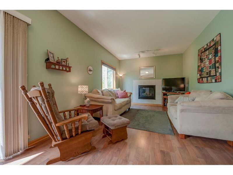 3560 158th St W, Rosemount, MN 55068