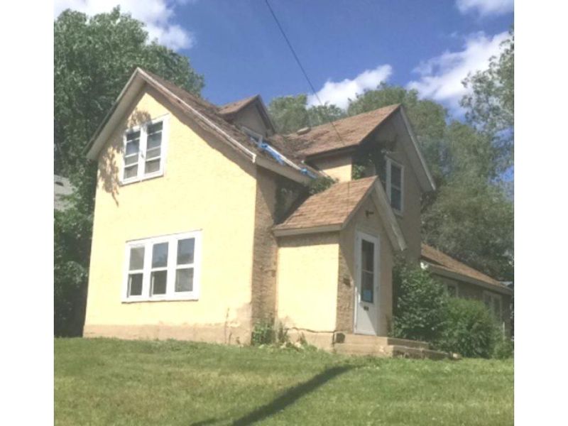 804 Agate St, Saint Paul, MN 55117