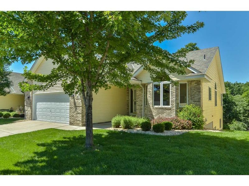 12590 Thrush St NW, Coon Rapids, MN 55448