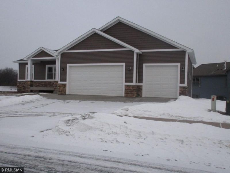 2307 Aurora Cir, River Falls, WI 54022