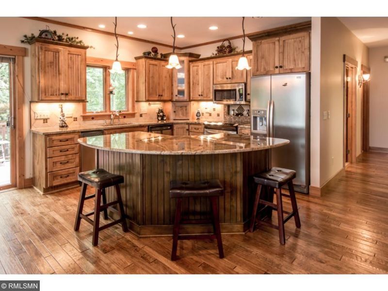 26574 Parkway Dr, Nisswa, MN 56468