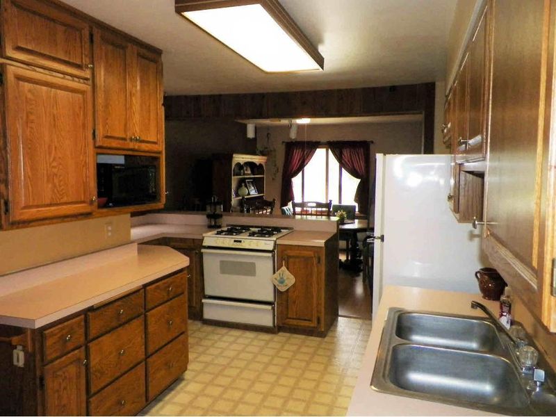 505 6th St W, Park Rapids, MN 56470
