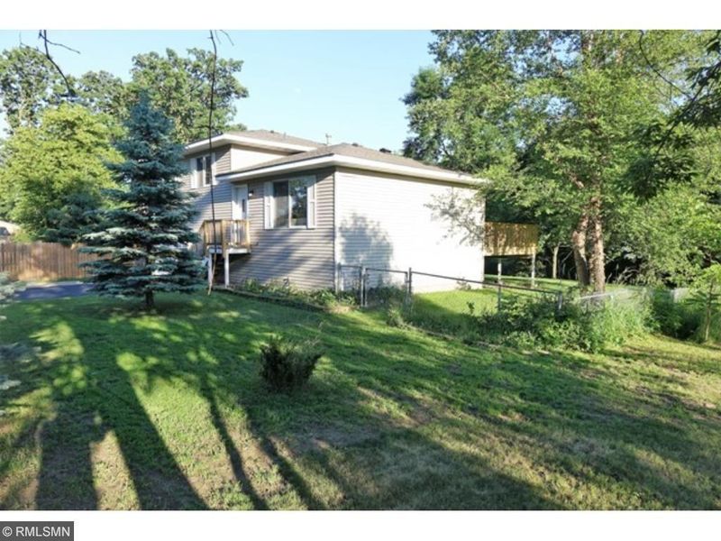 5709 Stacy Trl, Stacy, MN 55079