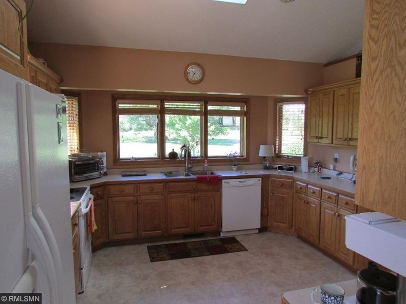 17762 97th St SE, Becker, MN 55308