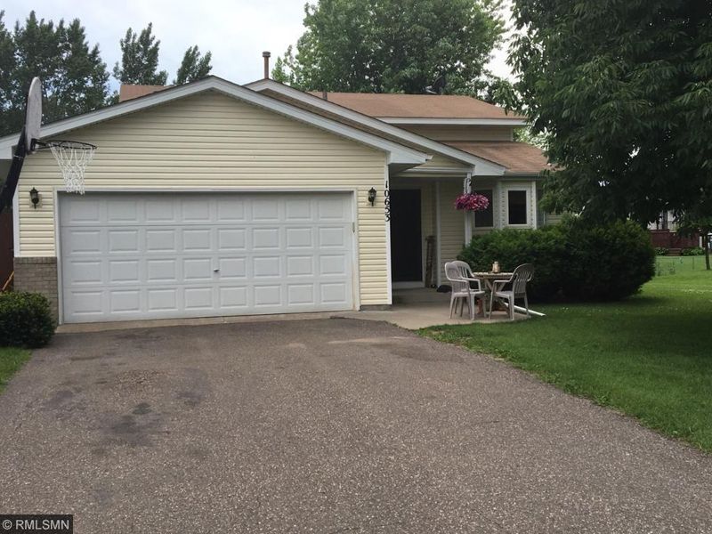 10653 61st St NE, Albertville, MN 55301
