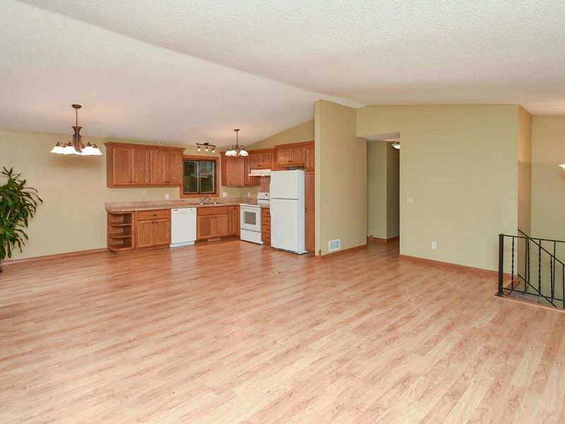 18401 Waco St NW, Anoka, MN 55303