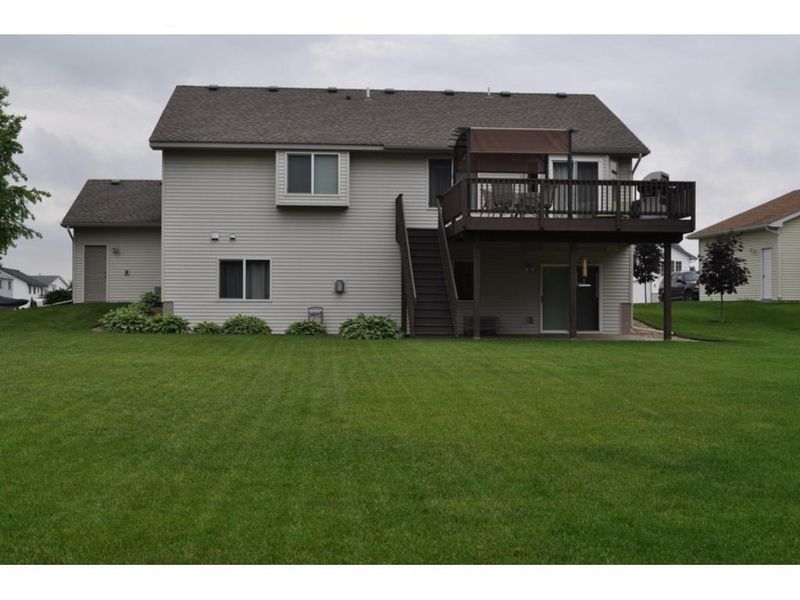 710 Beech Ln, Annandale, MN 55302