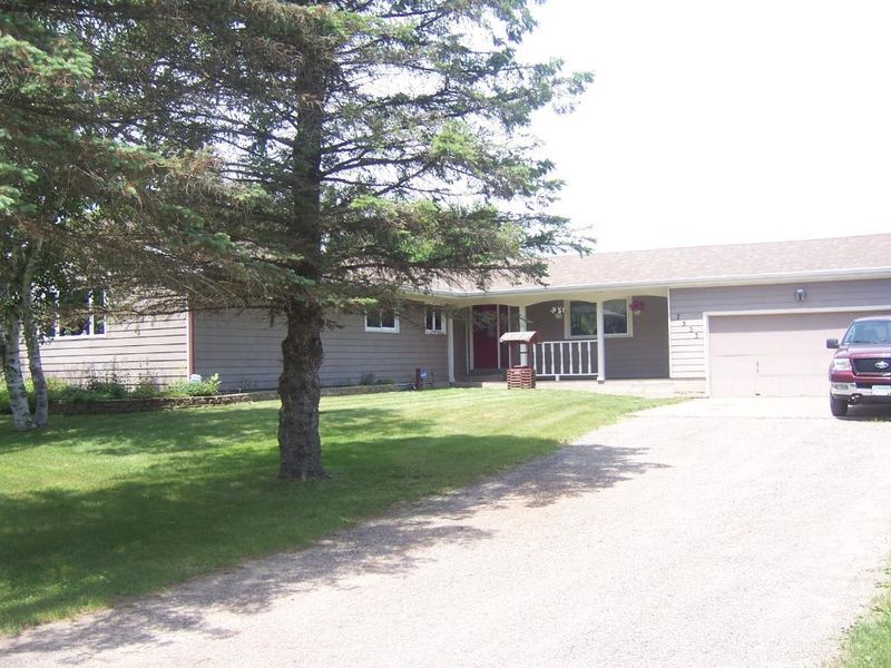 7523 165th Ave NE, Columbus, MN 55025