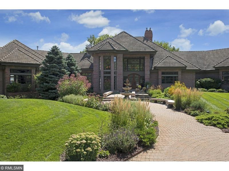 5750 Hardscrabble Cir, Mound, MN 55364