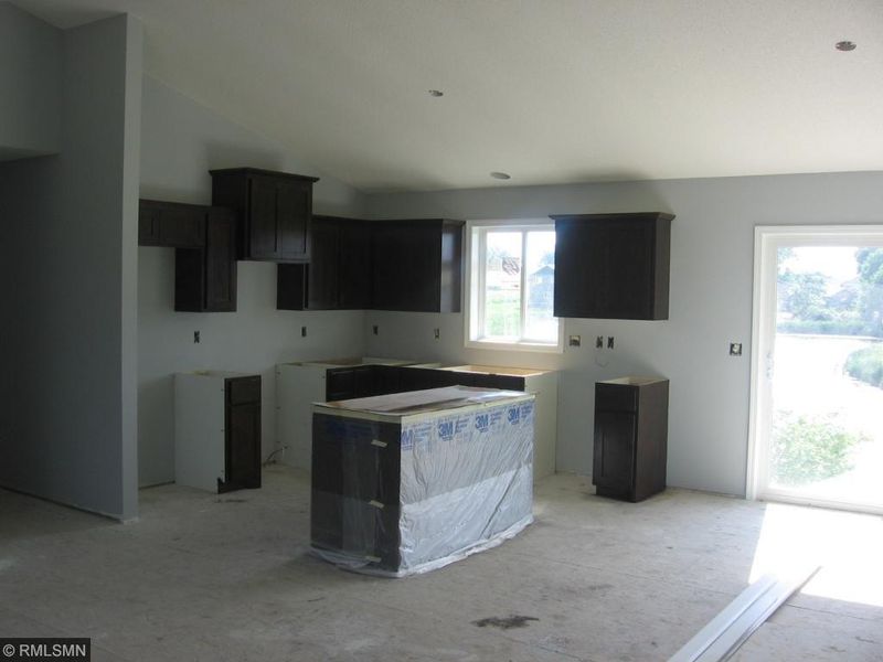 1263 Meadow Pw, Mayer, MN 55360