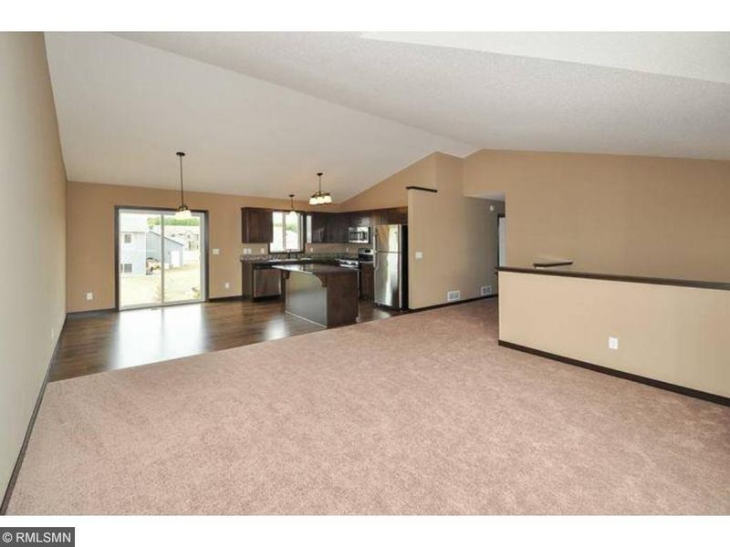 4396 87th St NE, Monticello, MN 55362