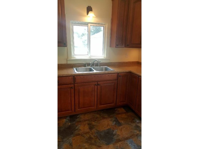 3219 Melby St, Eau Claire, WI 54703