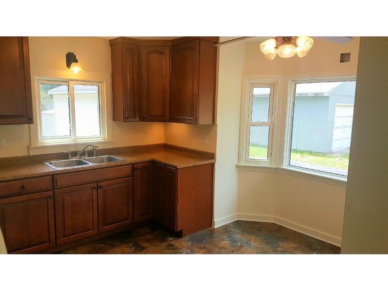 3219 Melby St, Eau Claire, WI 54703