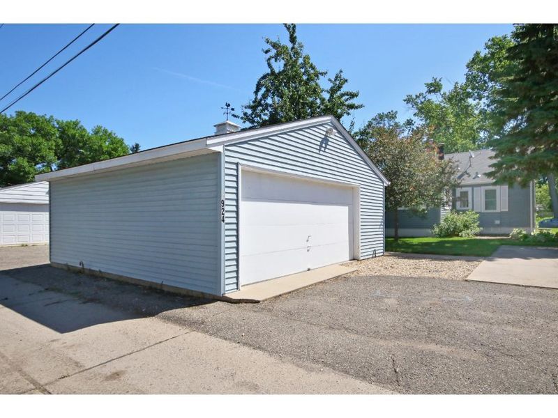 6924 Russell Ave S, Richfield, MN 55423