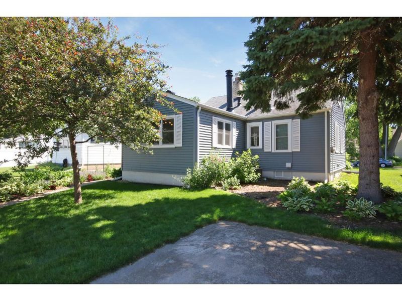 6924 Russell Ave S, Richfield, MN 55423
