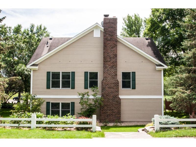 5710 Olinger Blvd, Edina, MN 55436