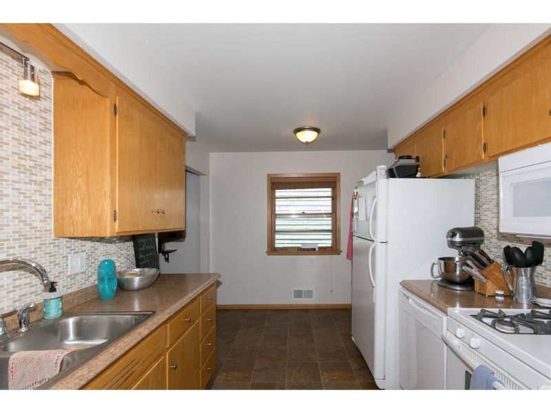 4247-4249 Pleasant Ave, Minneapolis, MN 55409