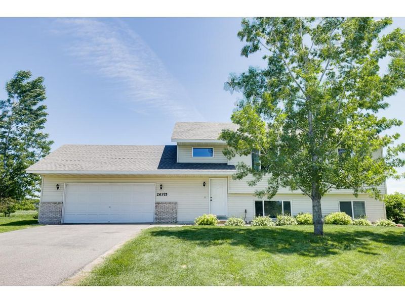 26375 150th St, Zimmerman, MN 55398