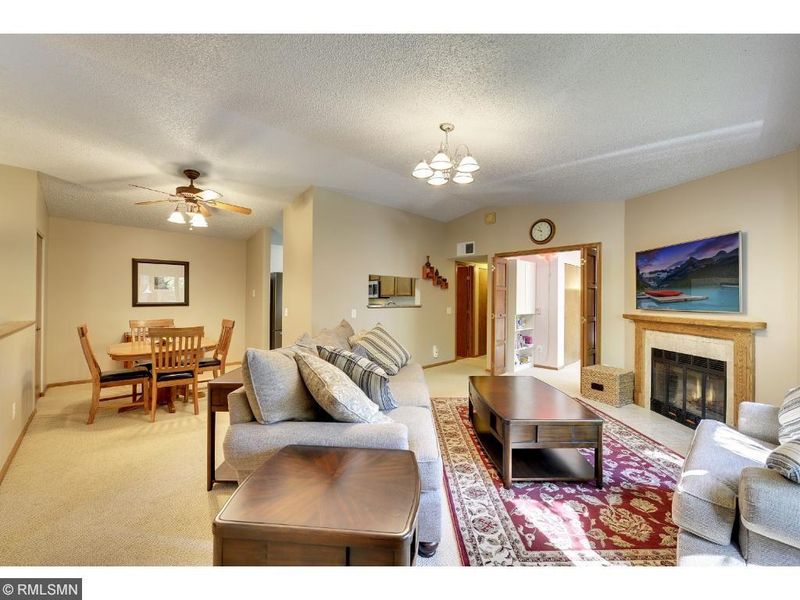 12649 Sherwood Pl, Minnetonka, MN 55305