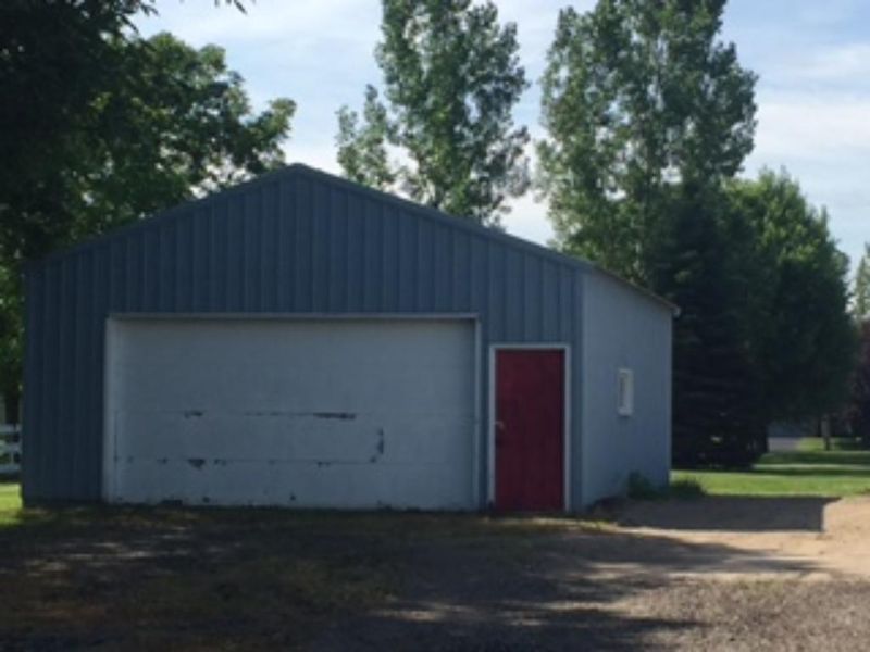 15303 89th St NE, Elk River, MN 55330