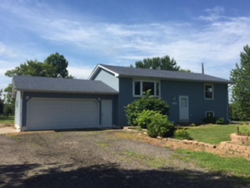 15303 89th St NE, Elk River, MN 55330