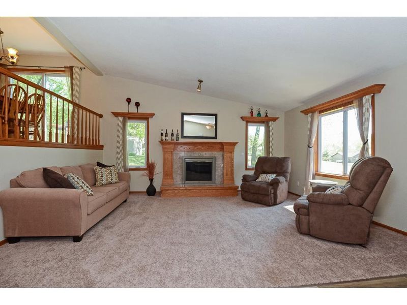 317 Demont Ave E, Little Canada, MN 55117