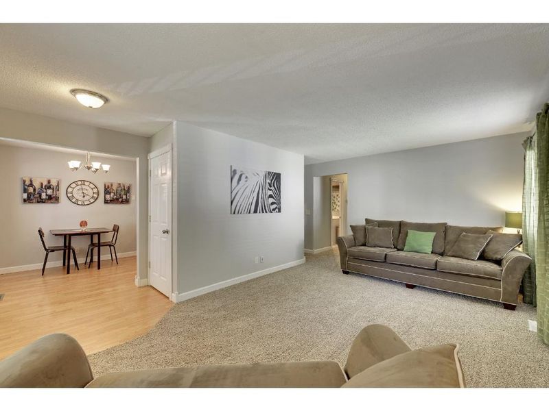 529 Glencoe St NE, Fridley, MN 55432