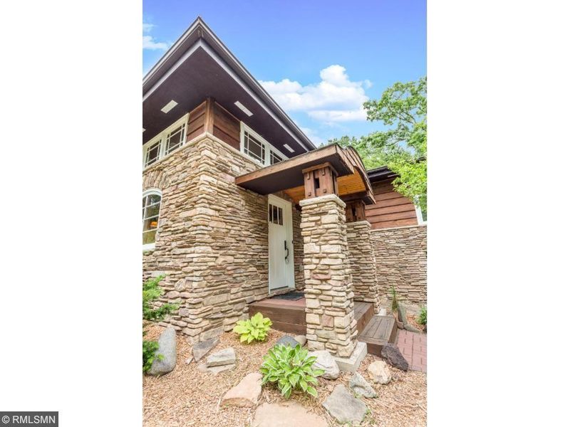 4035 Victoria St, Minnetonka, MN 55345