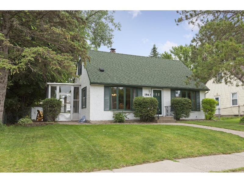 1863 Hoyt Ave E, Saint Paul, MN 55119